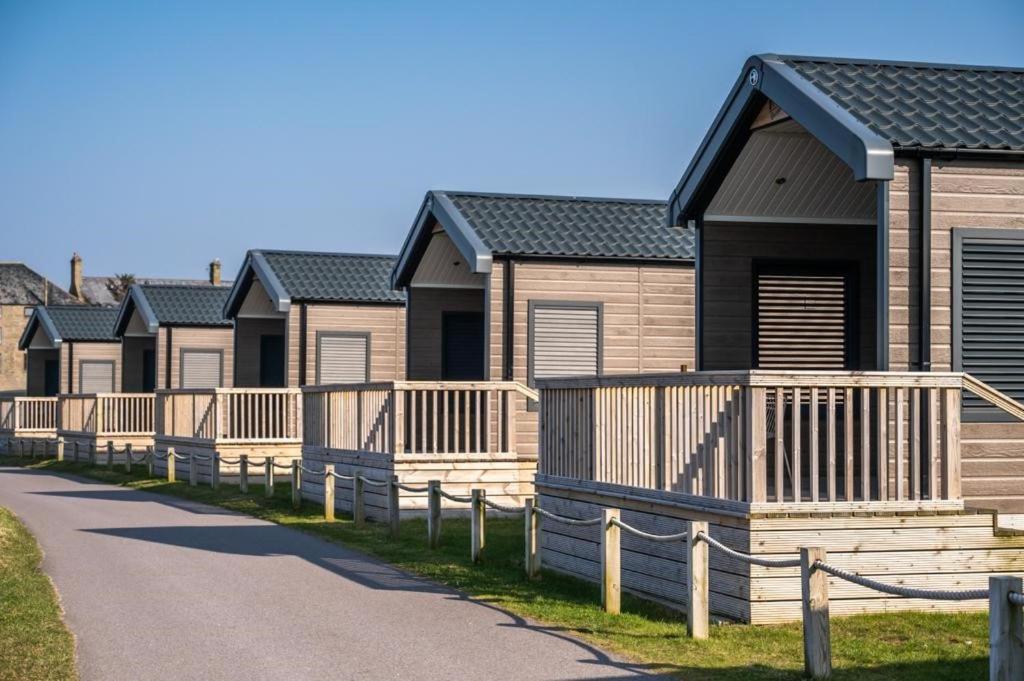 Beach Front Lodge Hopeman Exteriör bild