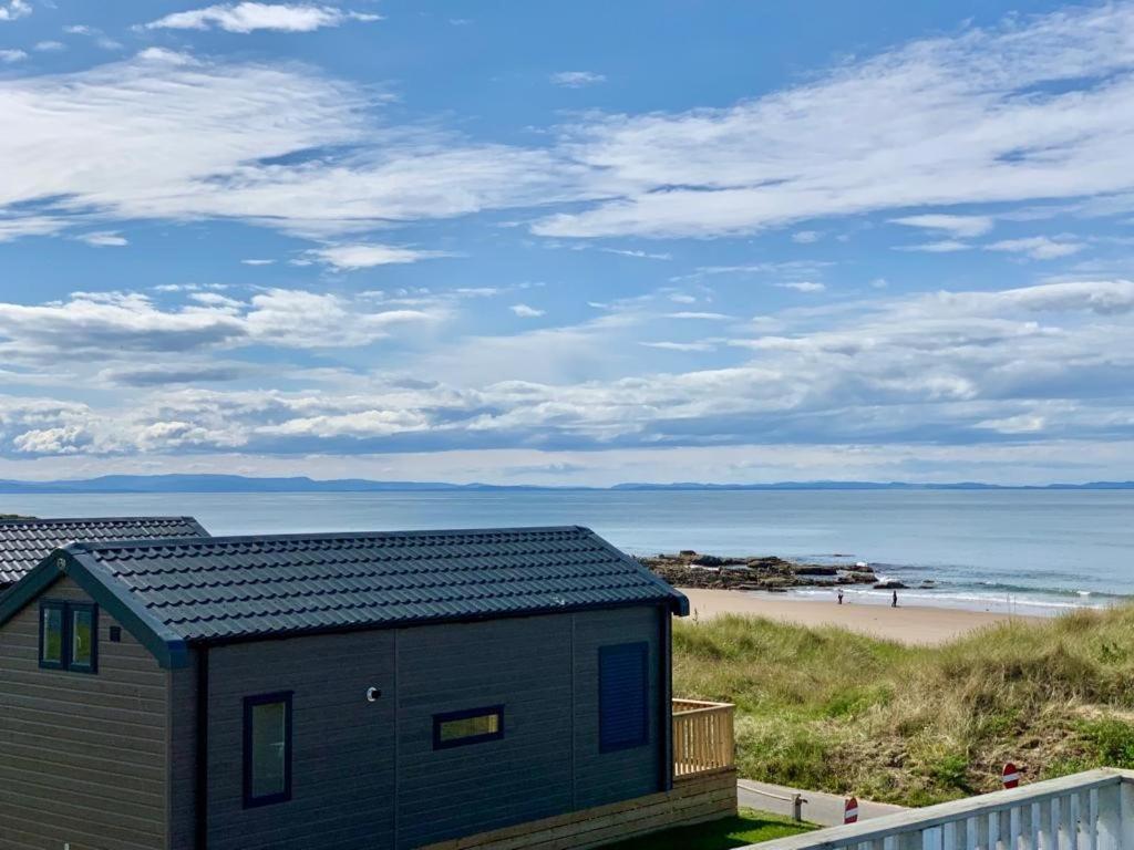 Beach Front Lodge Hopeman Exteriör bild